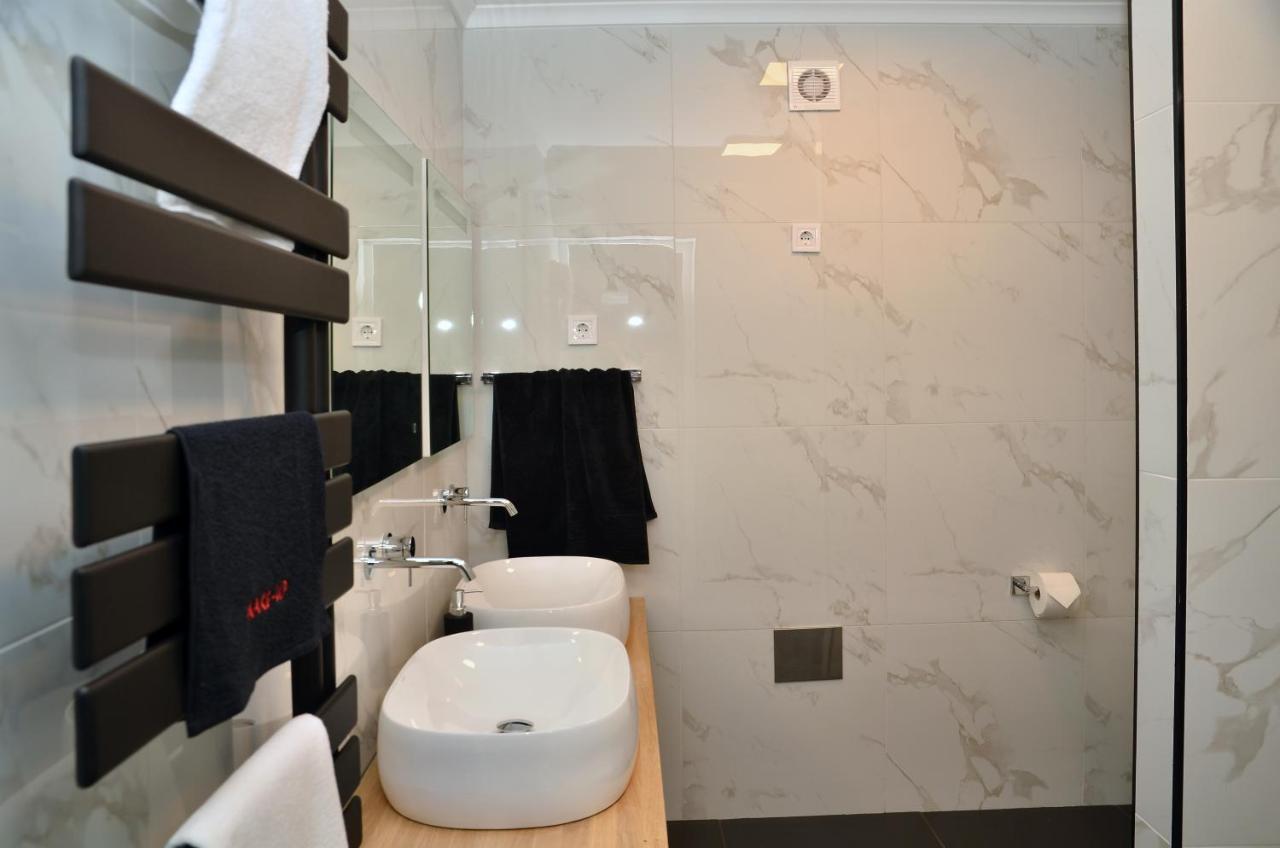 Bence Castle House Apartment เอ็กเกอร์ ภายนอก รูปภาพ