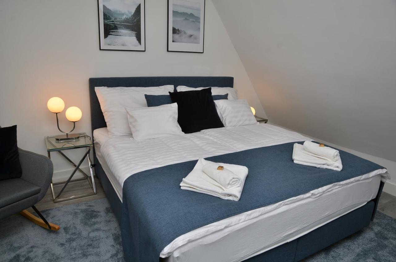 Bence Castle House Apartment เอ็กเกอร์ ภายนอก รูปภาพ